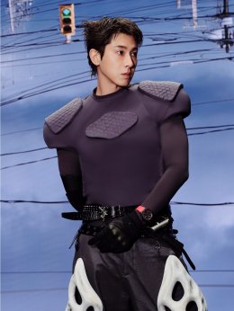 U-KNOW (ยูโนว์) พาสัมผัสโลกดนตรีหลากหลายมิติผ่านซิงเกิลใหม่ "Times Tickin" พร้อมประสบความสำเร็จกับการเปิดฉากคอนเสิร์ตเดี่ยวครั้งแรกที่กรุงโซล "U-KNOW PROJECT 26 : SCENE#1" รอมาเจอแฟนชาวไทยในวันที่ 29 สิงหาคมนี้ ซื้อบัตรได้แล้ววันนี้!